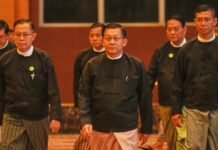 ມິນ ອອງ ແລ່ງ ໄດ້ຮັບເລືອກຕັ້ງເປັນປະທານາທິບໍດີມຽນມາ ດ້ວຍຄະແນນສຽງ 429 ຈາກຜູ້ແທນທີ່ເຂົ້າຮ່ວມ 584 ຄົນ ມິນ ອອງ ແລ່ງ ໄດ້ຮັບເລືອກຕັ້ງເປັນປະທານາທິບໍດີມຽນມາ ດ້ວຍຄະແນນສຽງ 429 ຈາກຜູ້ແທນທີ່ເຂົ້າຮ່ວມ 584 ຄົນ