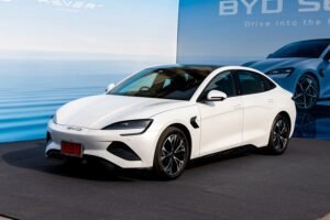 BYD surpasses Tesla to become the world’s number one, with total sales at 2.3 million units by 2025.